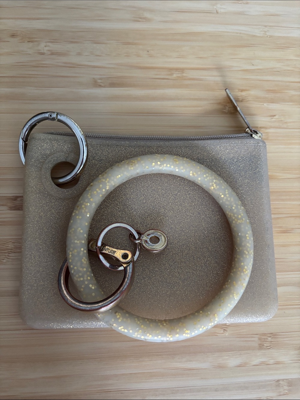 Oventure Big O ring Silicone key chain and Gold Glitter Wristlet Pouch